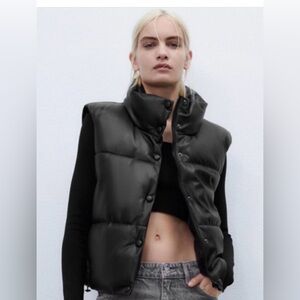 Zara Women's Black Quilted Vest